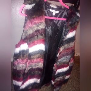 Sleeveless/faux fur vest boho burgundy black and white warm size 2x